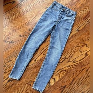H&M Divided Medium Wash Faded Design High Waisted Skinny Denim Jeans Size 2